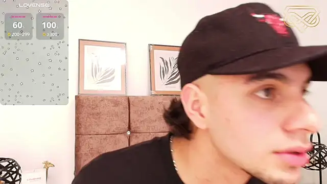 Amadeo Wild online show from 01-17-25, 05:08