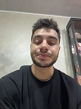 Amadeo Wild online show from 03-18-26, 01:24