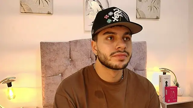 Amadeo Wild online show from 04-18-26, 04:04