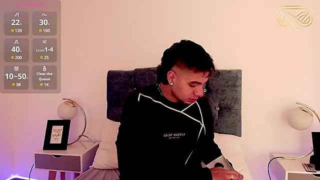 Amadeo Wild online show from 01-28-25, 02:10