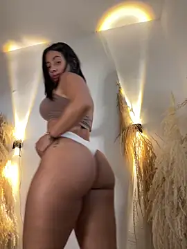 AlessaPears online show from 01-04-25, 11:06