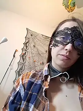 Snapshot of PearMaki chatting on 10-20-25, 02:39 PearMaki online show from 10-20-25, 02:39