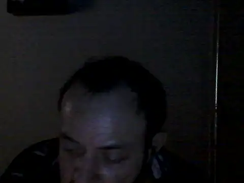 Snapshot of Leocesar37 chatting on 09-21-25, 11:48 Leocesar37 online show from 09-21-25, 11:48