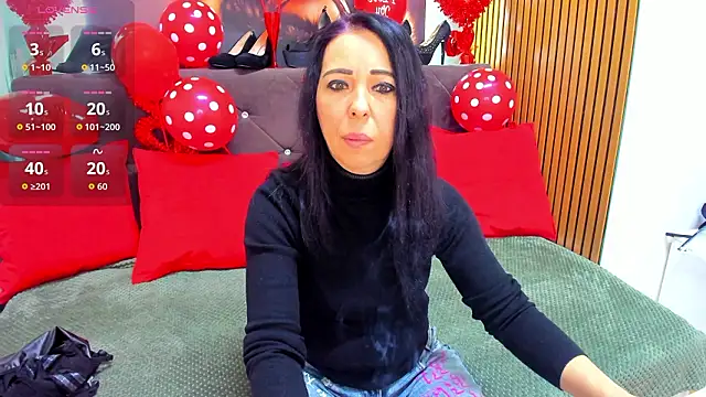 LauraSin online show from 02-15-26, 05:19