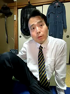 Snapshot of shigeki-113 chatting on 09-20-25, 12:32 shigeki-113 online show from 09-20-25, 12:32
