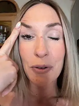 lola tentatiion online show from 12-13-25, 08:04