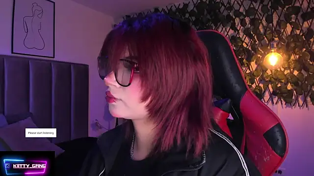 Kitty Gang online show from 11-06-25, 02:04