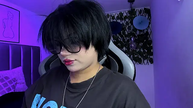 Kitty Gang online show from 03-24-26, 01:16