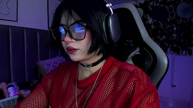 Kitty Gang online show from 07-01-26, 01:17