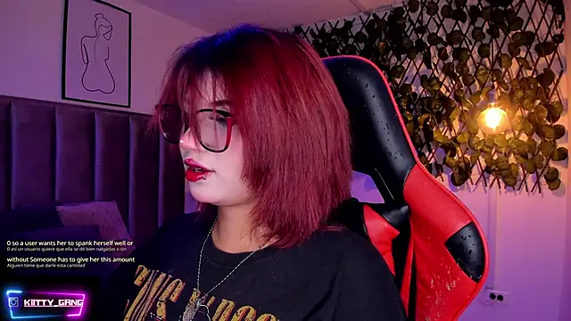 Kitty Gang online show from 11-25-25, 01:28