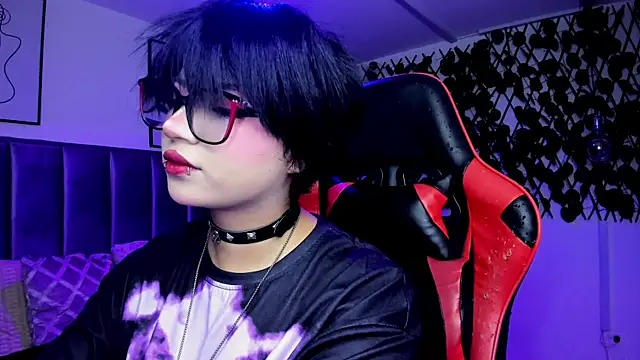 Kitty Gang online show from 03-04-26, 01:24