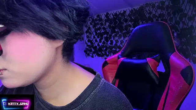 Kitty Gang online show from 02-28-26, 02:22