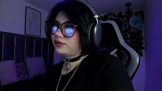 Kitty Gang online show from 06-27-26, 06:36