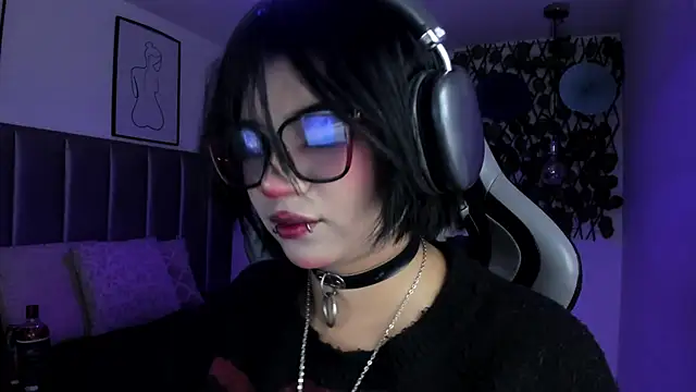 Kitty Gang online show from 07-02-26, 01:06