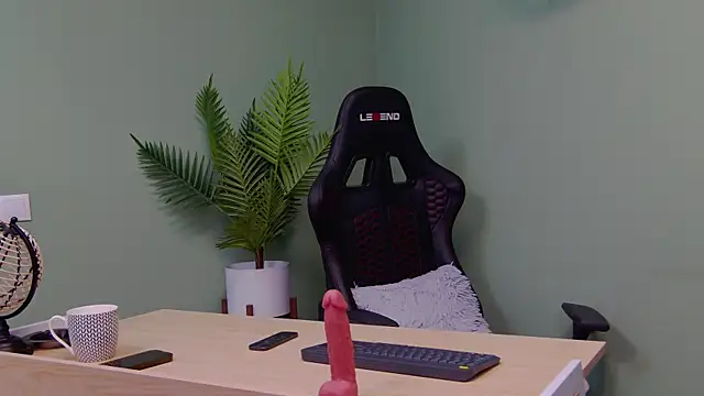 AngellaWhitte online show from 03-18-25, 03:12