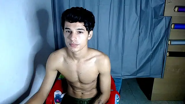 Snapshot of freddy_romas chatting on 02-06-25, 08:07 freddy romas online show from 02-06-25, 08:07