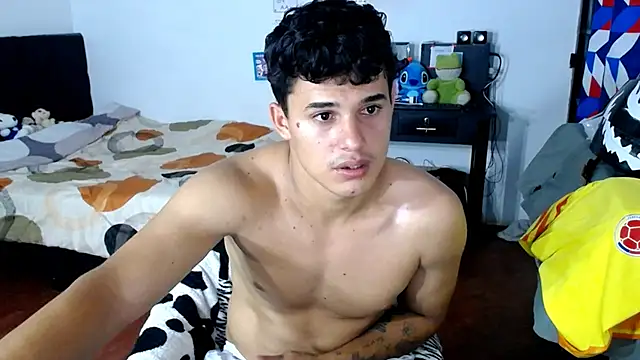 Snapshot of freddy_romas chatting on 06-18-26, 01:26 freddy romas online show from 06-18-26, 01:26