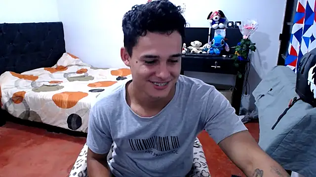 Snapshot of freddy_romas chatting on 07-09-26, 01:54 freddy romas online show from 07-09-26, 01:54