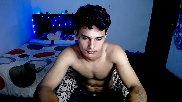 Snapshot of freddy_romas chatting on 09-18-25, 02:36 freddy romas online show from 09-18-25, 02:36