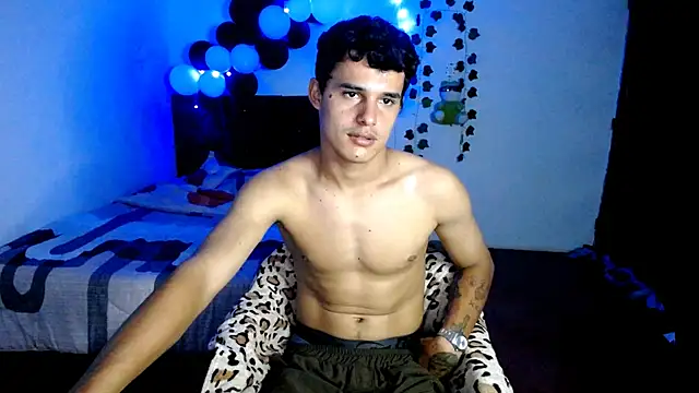 Snapshot of freddy_romas chatting on 10-19-25, 03:09 freddy romas online show from 10-19-25, 03:09