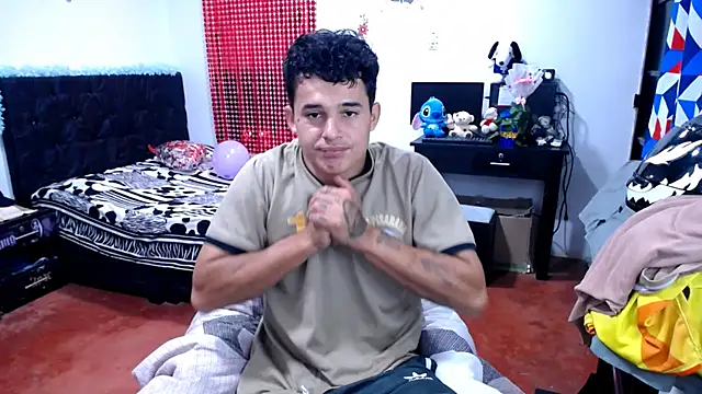 Snapshot of freddy_romas chatting on 07-13-26, 01:10 freddy romas online show from 07-13-26, 01:10