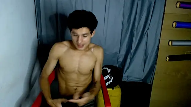 Snapshot of freddy_romas chatting on 02-04-25, 12:51 freddy romas online show from 02-04-25, 12:51