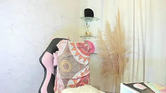 Leslie browm online show from 02-16-26, 11:46