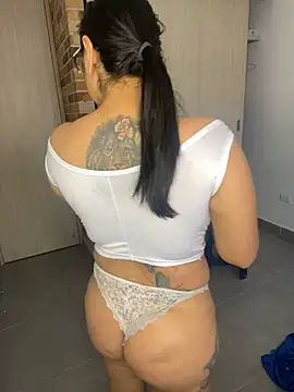 Lili-52 online show from 01-31-25, 01:12