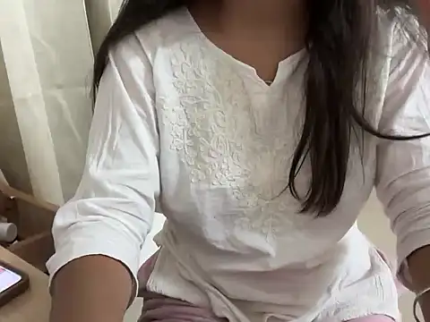 Snapshot of Pie066_ chatting on 11-16-25, 02:33 Pie066 online show from 11-16-25, 02:33