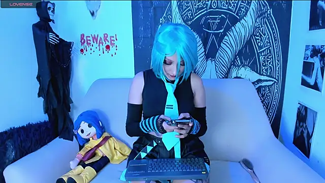 amaracooper  online show from 10-23-25, 12:59