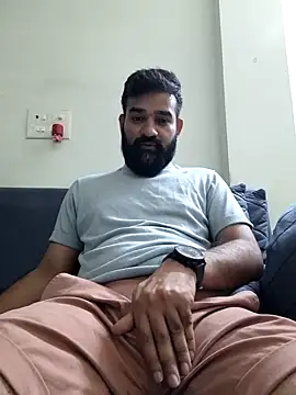 Snapshot of Fun_Guuy chatting on 01-28-25, 02:21 Fun Guuy online show from 01-28-25, 02:21
