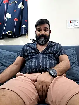 Snapshot of Fun_Guuy chatting on 06-16-26, 05:02 Fun Guuy online show from 06-16-26, 05:02