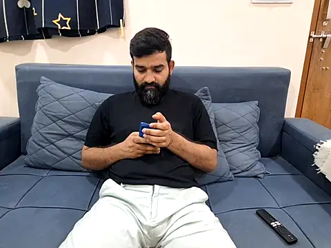 Snapshot of Fun_Guuy chatting on 09-16-25, 11:33 Fun Guuy online show from 09-16-25, 11:33