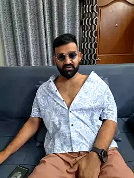 Snapshot of Fun_Guuy chatting on 02-17-25, 04:39 Fun Guuy online show from 02-17-25, 04:39