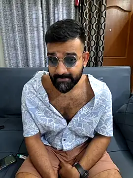 Snapshot of Fun_Guuy chatting on 02-17-25, 12:38 Fun Guuy online show from 02-17-25, 12:38