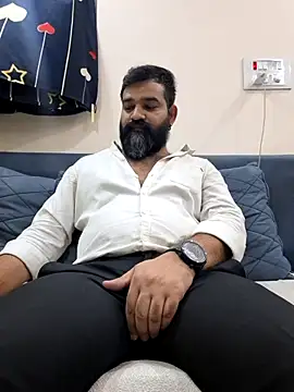 Snapshot of Fun_Guuy chatting on 04-18-26, 03:53 Fun Guuy online show from 04-18-26, 03:53
