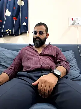 Fun Guuy online show from 01-12-26, 04:58