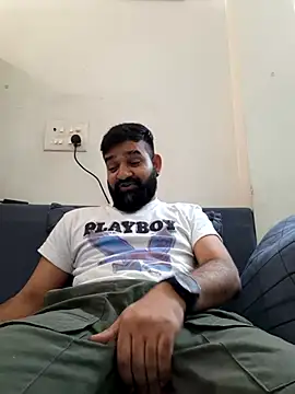 Snapshot of Fun_Guuy chatting on 01-10-25, 07:25 Fun Guuy online show from 01-10-25, 07:25