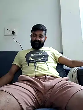 Snapshot of Fun_Guuy chatting on 01-21-25, 04:48 Fun Guuy online show from 01-21-25, 04:48