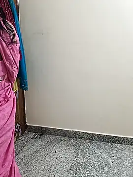 Snapshot of Saroj-Shah chatting on 04-01-26, 01:41 Saroj-Shah online show from 04-01-26, 01:41