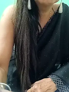 Snapshot of Saroj-Shah chatting on 11-06-25, 06:45 Saroj-Shah online show from 11-06-25, 06:45