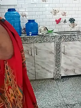 Snapshot of Saroj-Shah chatting on 11-11-25, 03:45 Saroj-Shah online show from 11-11-25, 03:45