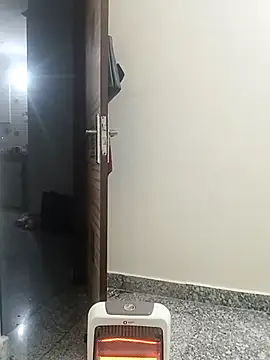 Snapshot of Saroj-Shah chatting on 12-01-25, 06:09 Saroj-Shah online show from 12-01-25, 06:09