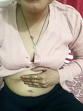 Snapshot of Saroj-Shah chatting on 11-13-25, 08:02 Saroj-Shah online show from 11-13-25, 08:02