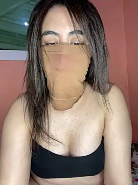 Lalou online show from 04-07-26, 10:11