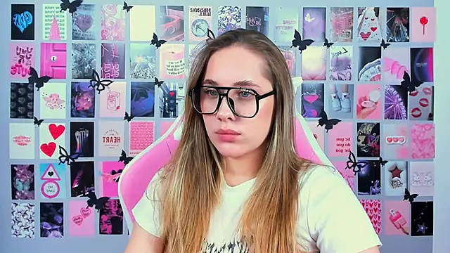 MiaMilas online show from 03-20-25, 08:09