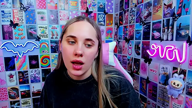 MiaMilas online show from 02-19-26, 04:04