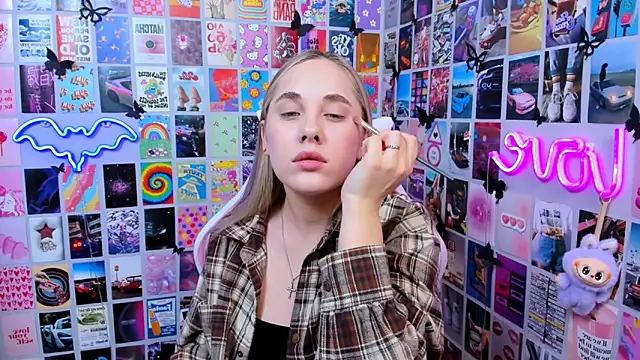 MiaMilas online show from 01-14-26, 03:04