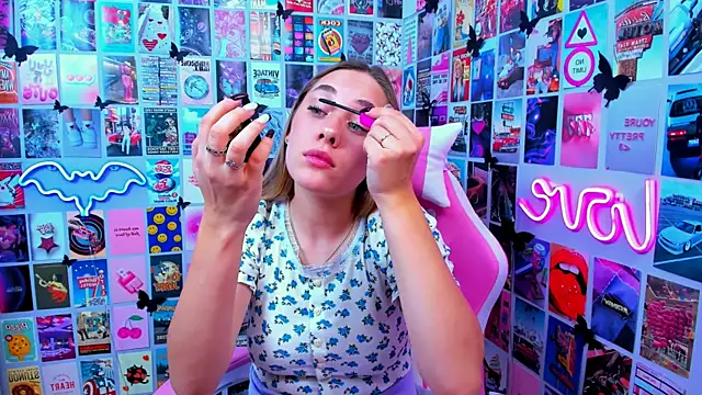 MiaMilas online show from 10-02-25, 04:10