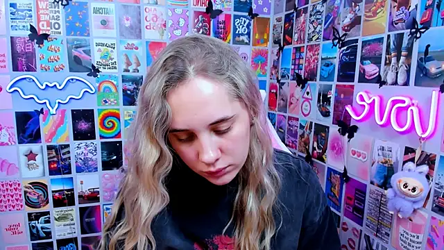 MiaMilas online show from 02-24-26, 03:35